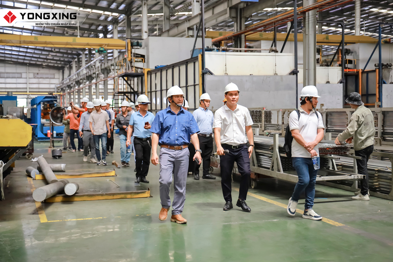 ĐOÀN DNSX CỬA NHÔM HCM THAM QUAN NHÀ MÁY NHÔM YONGXING LẦN 5
