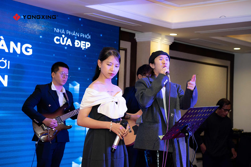 Chương trình giải trí hấp dẫn thu hút các khách mời