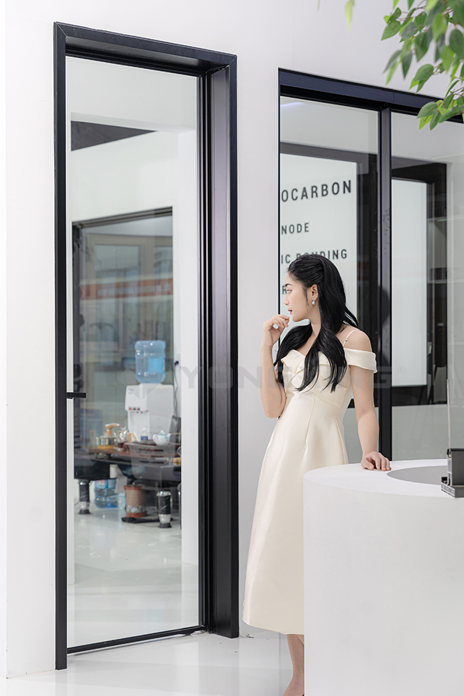 Cửa slim mở quay VH-SLIM45 tích hợp nhiều loại kính 