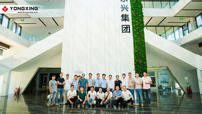 ĐOÀN DNSX CỬA NHÔM LÂM ĐỒNG THAM QUAN NHÀ MÁY NHÔM YONGXING  1