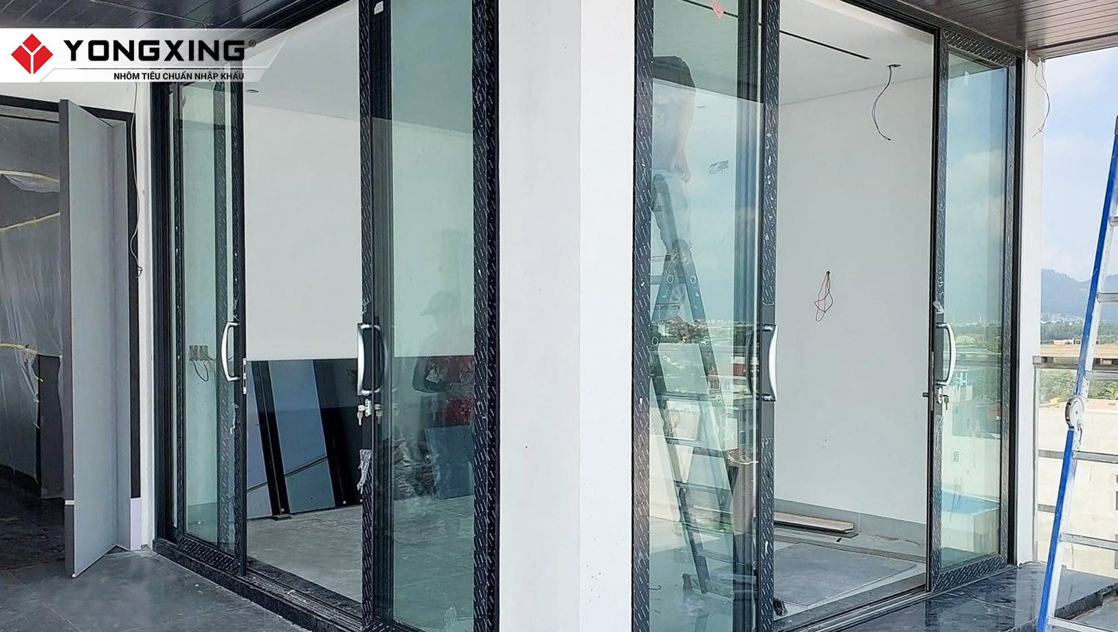Cửa nhôm Soco94 xám vô cực độ bền màu cao