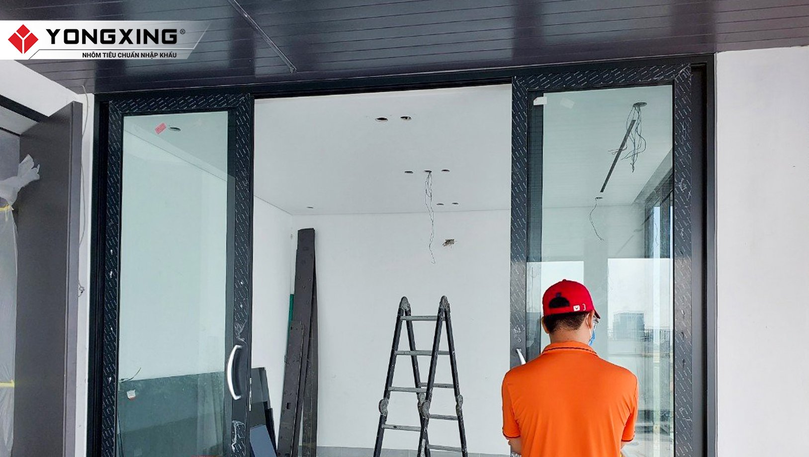 Cửa nhôm Soco94 xám vô cực màu sắc độc đáo